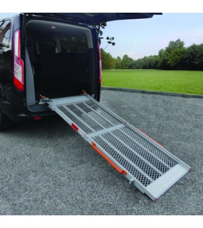 Rampa de aluminio plegable en dos tramos TRAN-IN