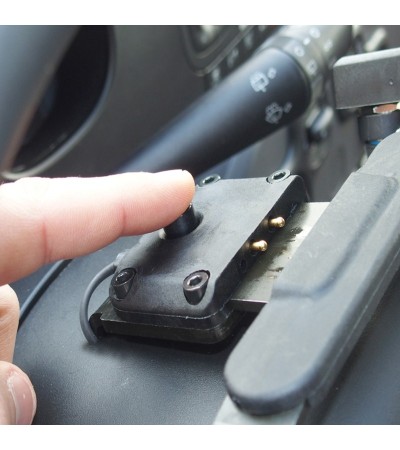ACELERADOR ELECTRÓNICO DE  ARO EXTRAÍBLE SOBRE VOLANTE
